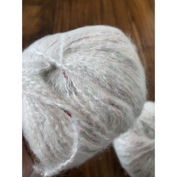 5 Skeins Soft Yarn White Mixed 240g #405 - Picture 2 of 4